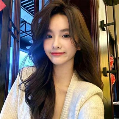 驼背人与舞女